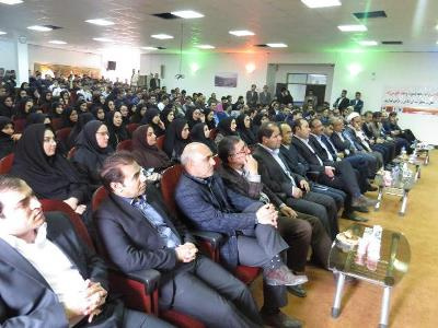 همایش تخصصی مناطق آزاد و تقدیر از اساتید برتر شهرستان گرمی