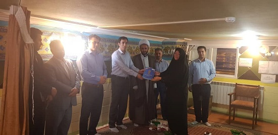 بمناسبت دهه کرامت در اردبیل برگزار شد:  حلقه معرفتی صالحین با موضوع&quot;عفاف و حجاب&quot;