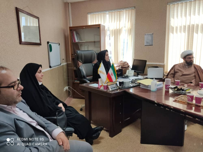 نشست صمیمی رابط دفتر نهاد رهبری در دانشگاه جامع علمی کاربردی استان با اساتید و همکاران مراکز آموزشی