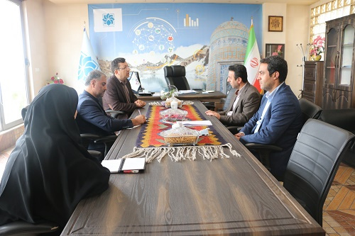 رئیس پارک علم و فناوری استان اردبیل: دانشجویان دانشگاه جامع علمی کاربردی بصورت دستیار فناور جذب پارک علم و فناوری می شوند/&quot;خانه خلاق&quot; با همکاری مشترک دانشگاه جامع علمی کاربردی و پارک علم و فناوری تأسیس می شود