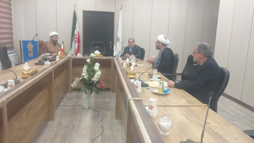 برگزاری نشست هم اندیشی اساتید درس انقلاب اسلامی دانشگاه جامع علمی کاربردی استان اردبیل