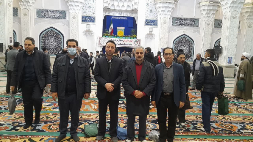 حضور دسته جمعی همکاران دانشگاه جامع علمی کاربردی استان اردبیل در نماز جمعه بمناسبت ۹ دی